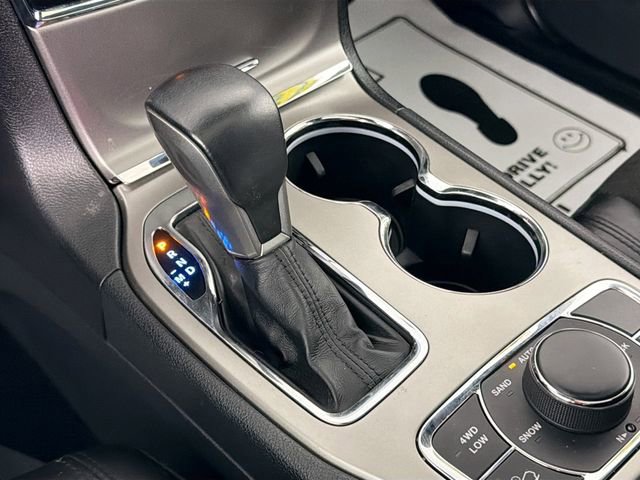 Used 2019 Jeep Grand Cherokee Altitude image 17