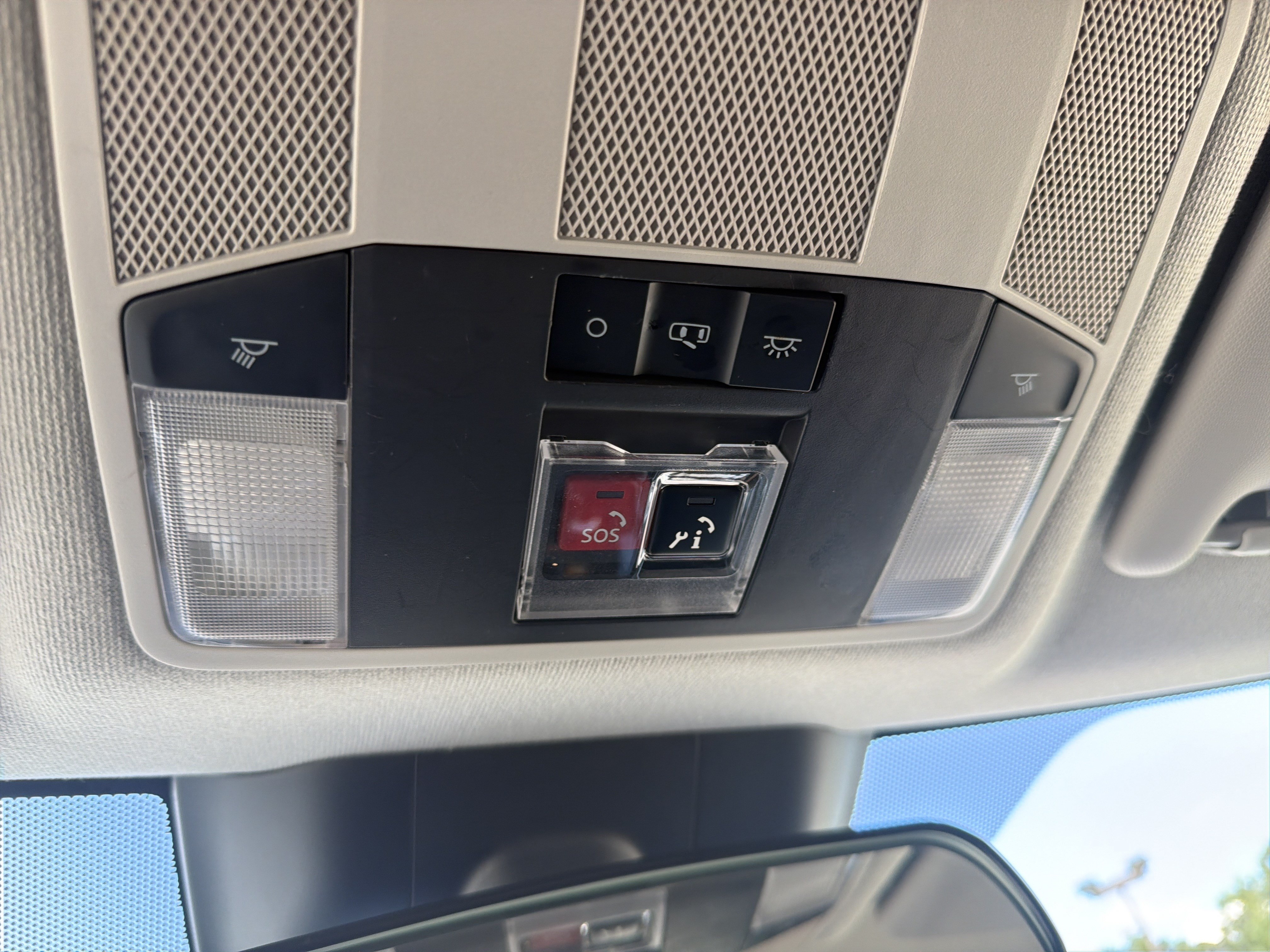 Used 2024 Mitsubishi Eclipse Cross LE AWD/4WD image 5