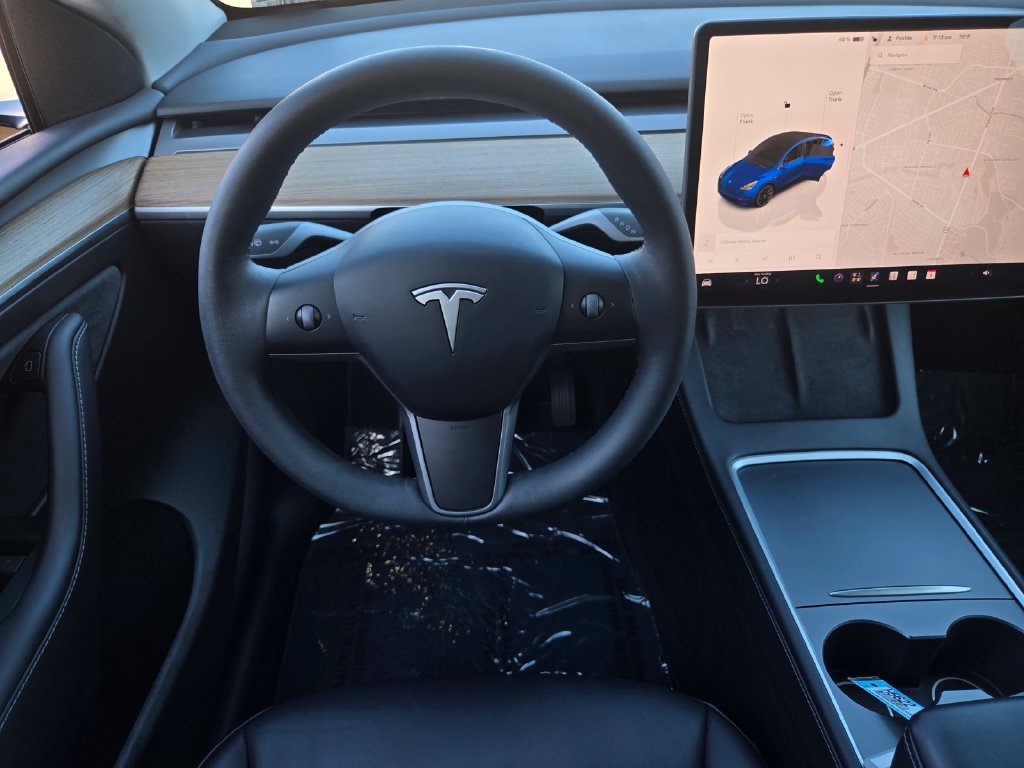Used 2023 Tesla Model Y 2WD image 14