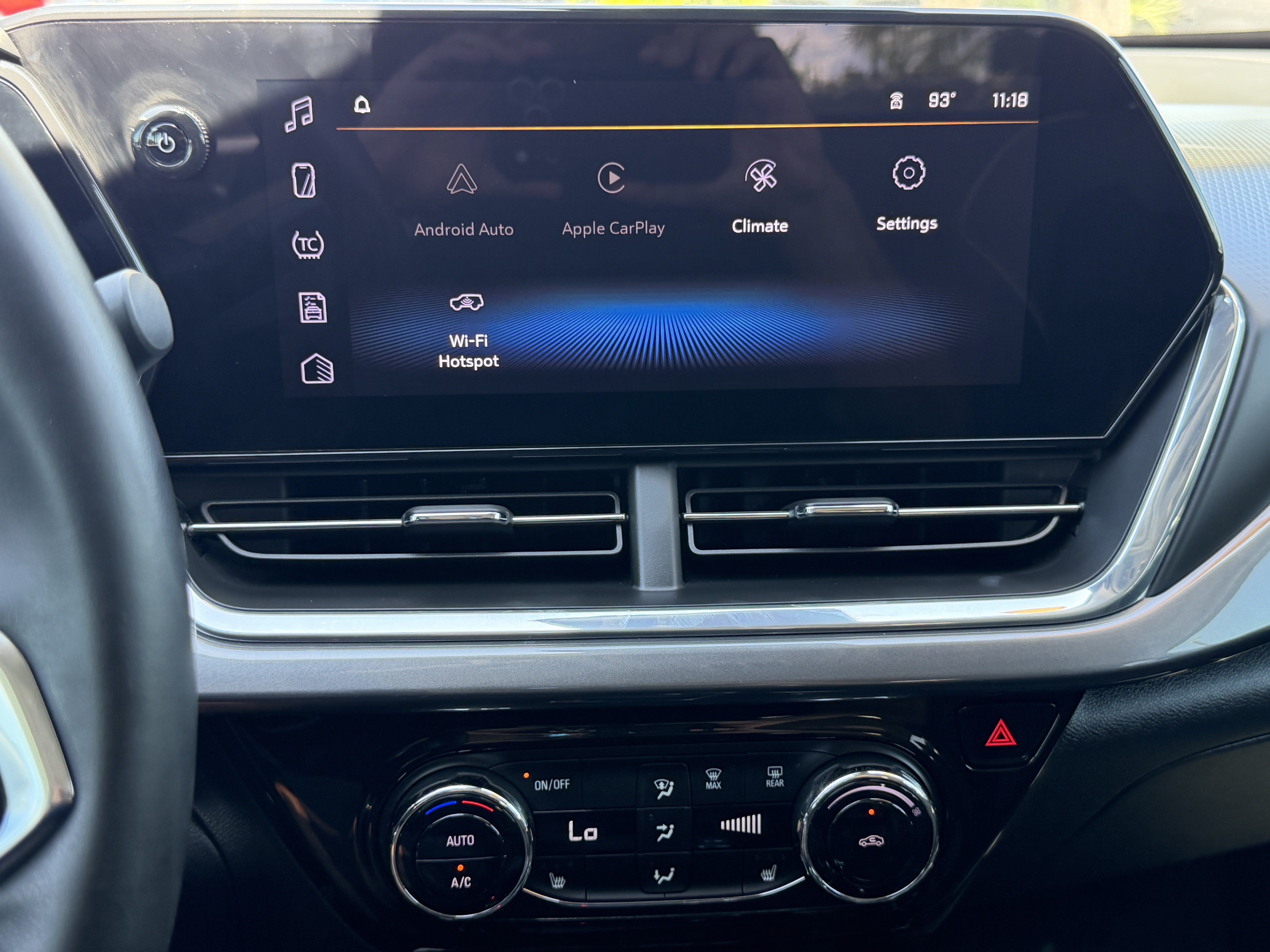 Used 2025 Chevrolet Trax ACTIV w/ Sunroof Package FWD image 23