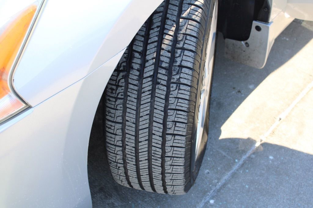 Used 2015 Nissan Altima 2.5 SV w/ Convenience Package image 12