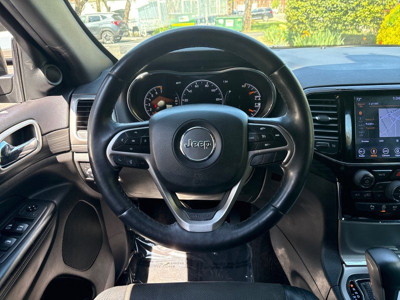 Used 2019 Jeep Grand Cherokee Altitude image 15