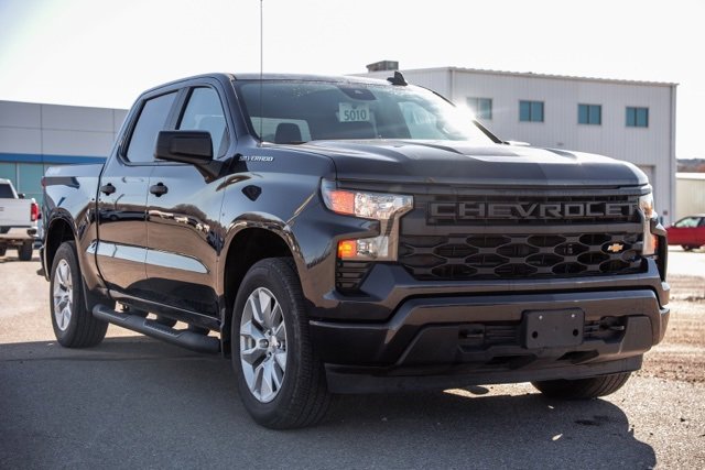 Used 2022 Chevrolet Silverado 1500 Custom image 3