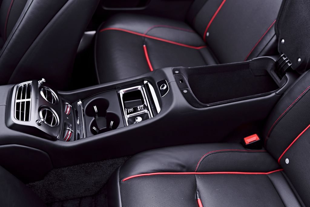 Used 2020 Rolls-Royce Dawn RWD image 59
