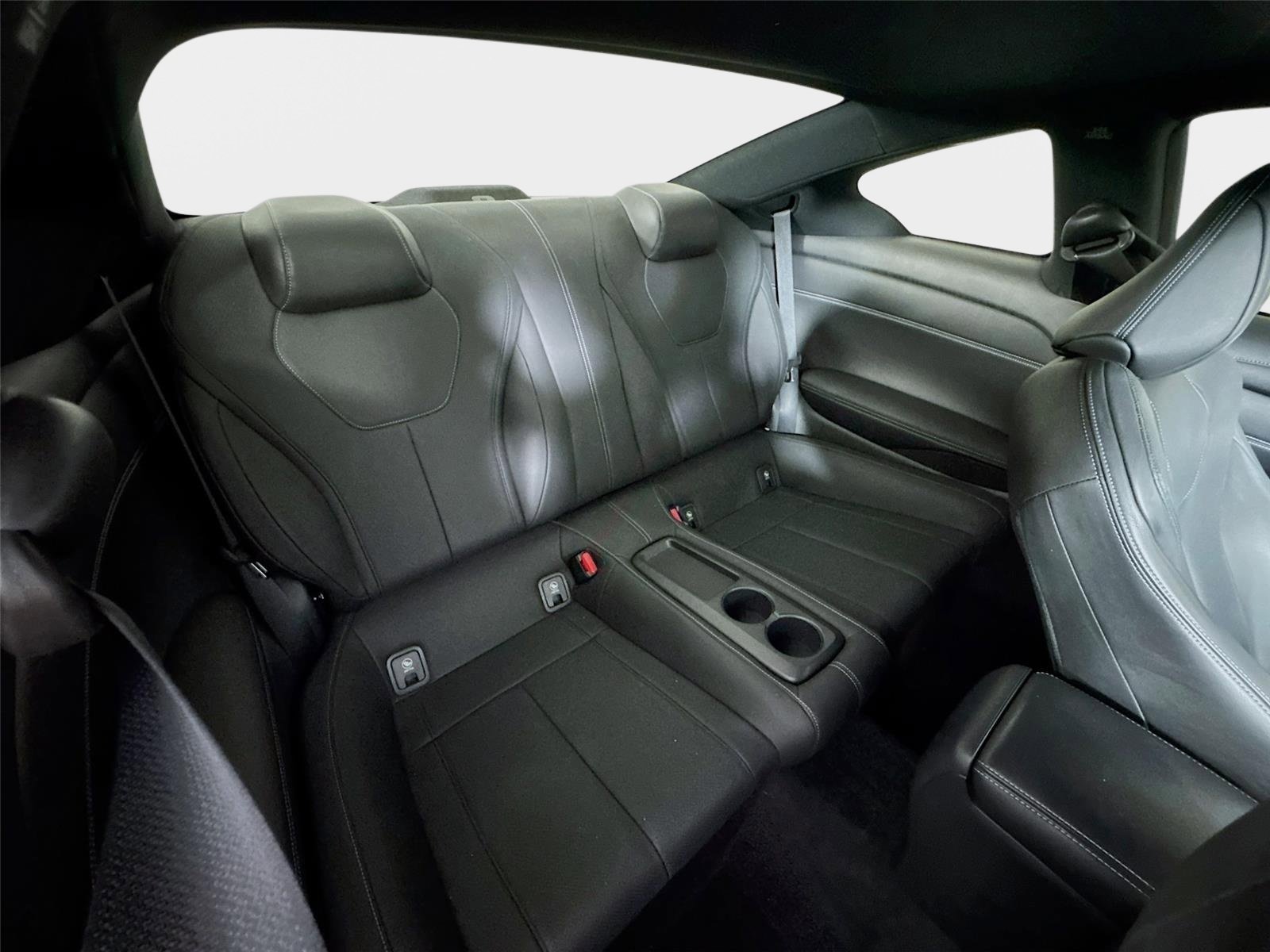 Used 2019 INFINITI Q60 3.0t Luxe w/ Essential Package RWD image 25