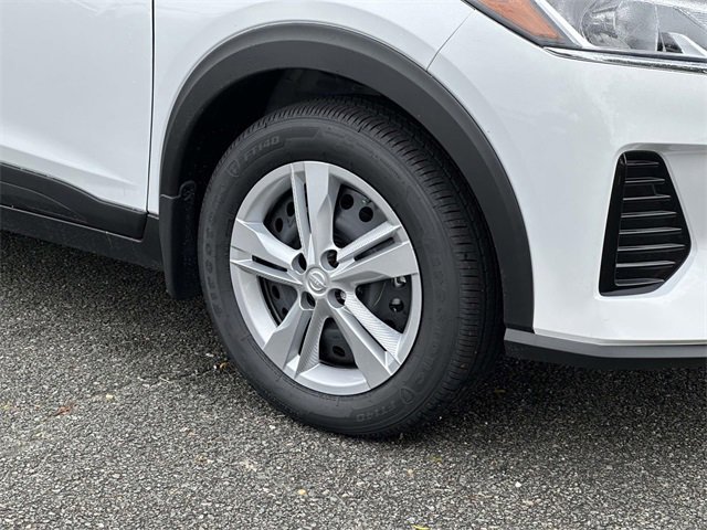 New 2025 Nissan Kicks Play S image 7