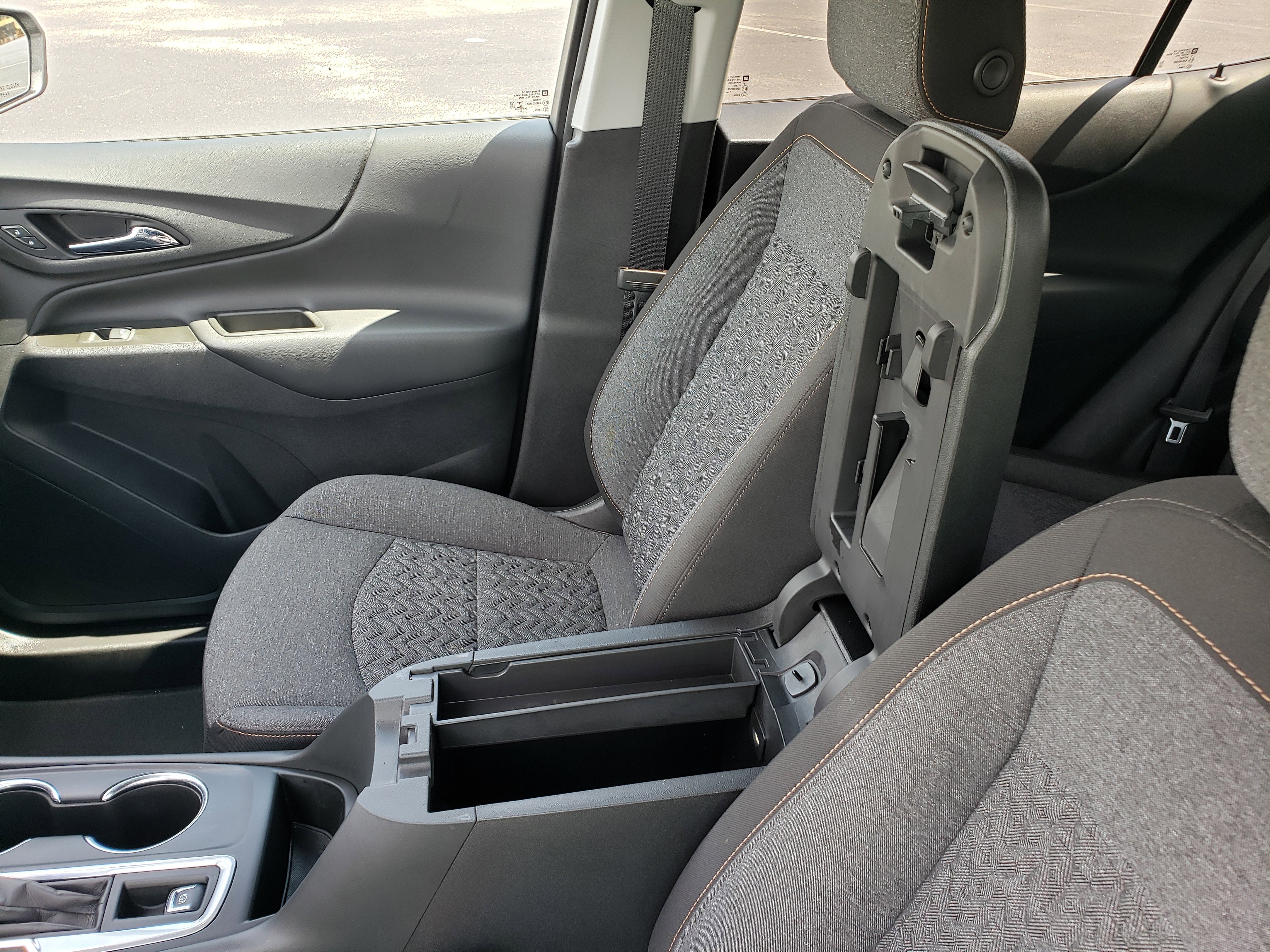 Used 2022 Chevrolet Equinox LT w/ Driver Convenience Package image 28