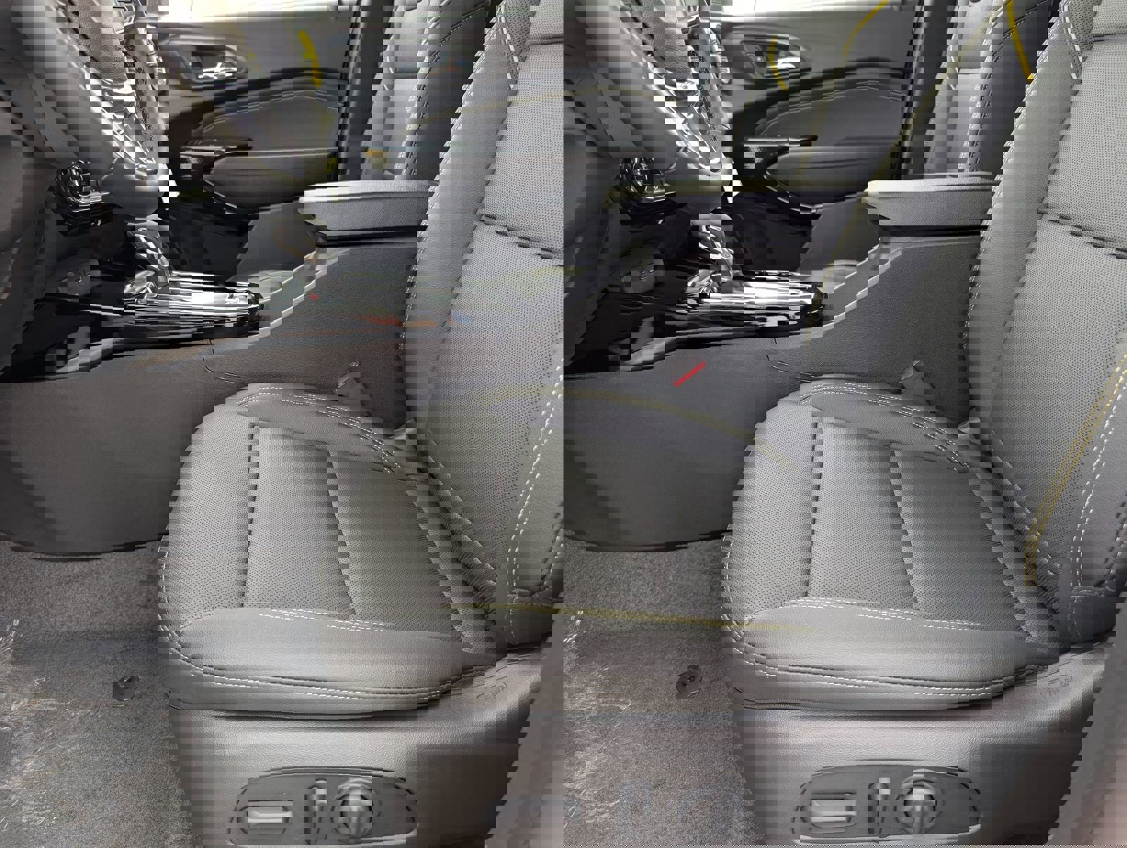 New 2026 Chevrolet Trax ACTIV w/ Driver Confidence Package image 8