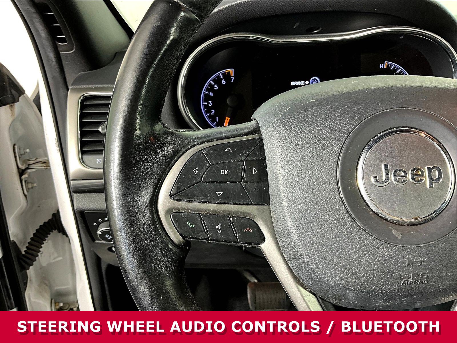 Used 2021 Jeep Grand Cherokee Laredo AWD/4WD image 11