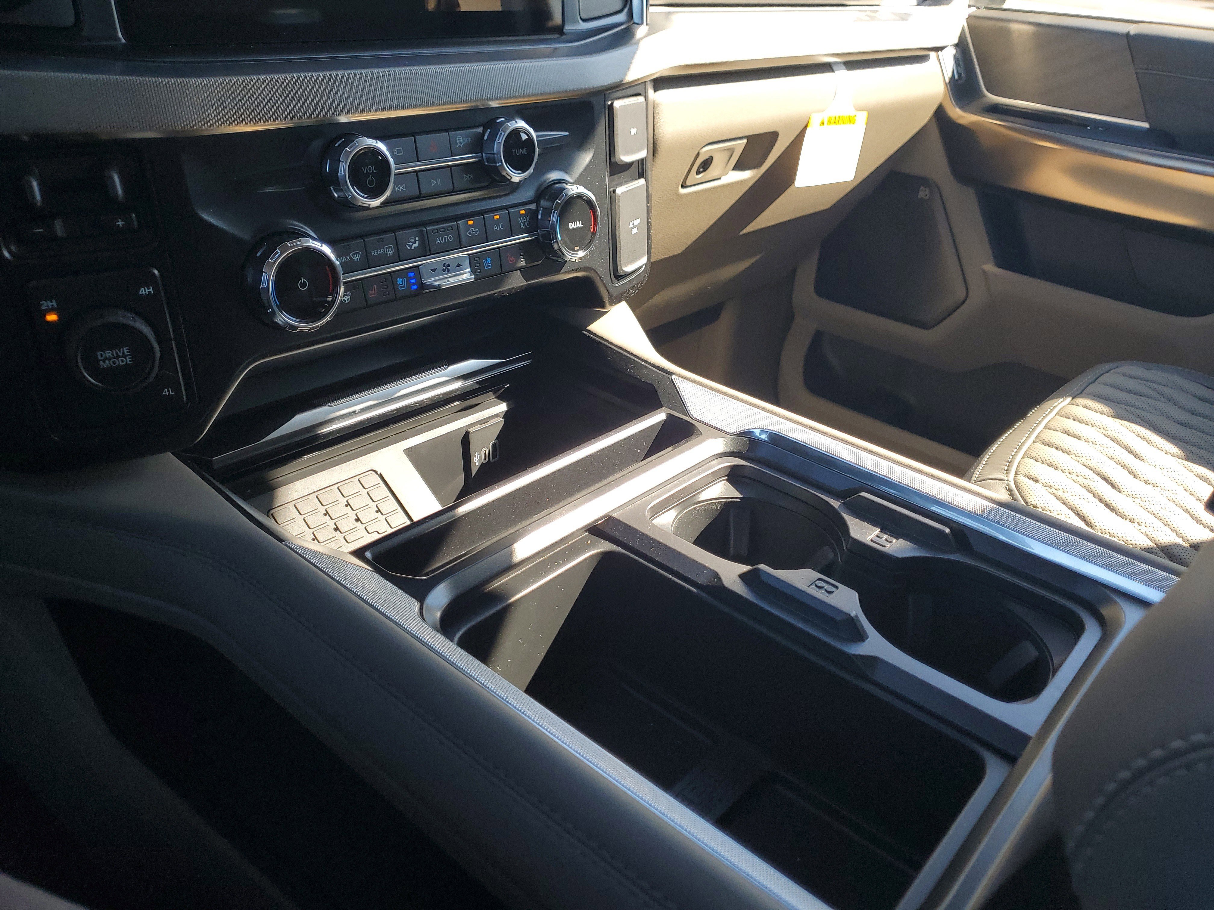 New 2026 Ford F450 Platinum w/ Platinum Plus Package image 20