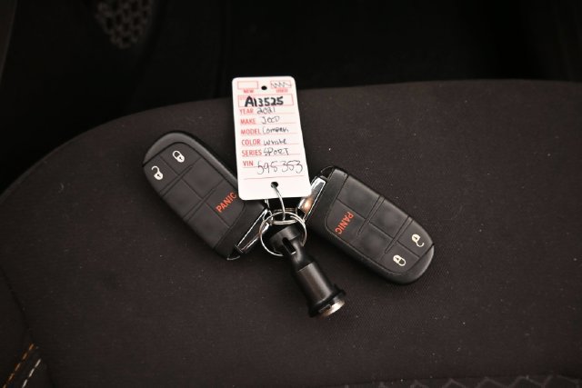 Used 2021 Jeep Compass Sport AWD/4WD image 13