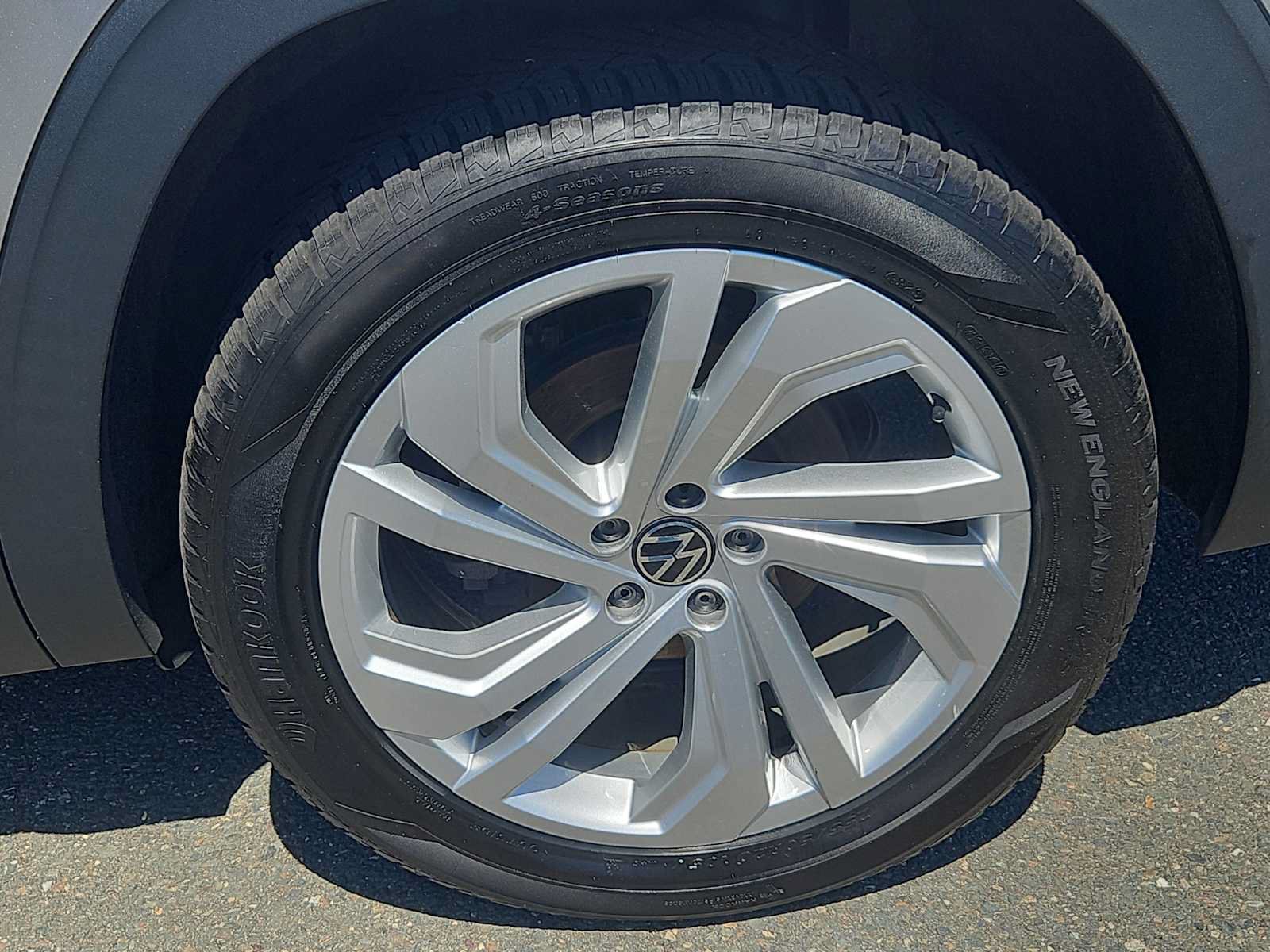 Used 2021 Volkswagen Atlas SE w/ Panoramic Sunroof Package AWD/4WD image 7