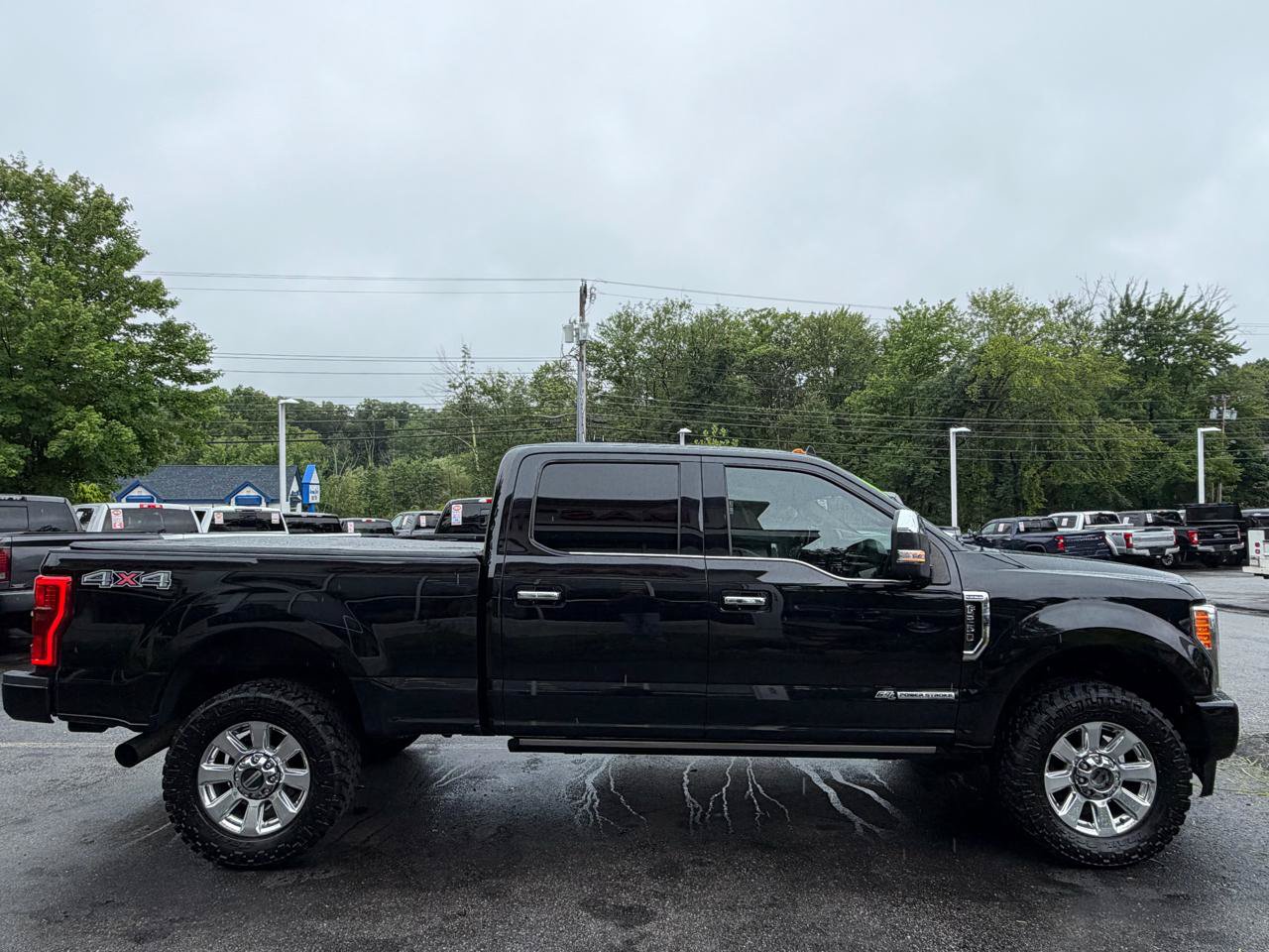 Used 2019 Ford F250 Platinum w/ Platinum Ultimate Package AWD/4WD image 6
