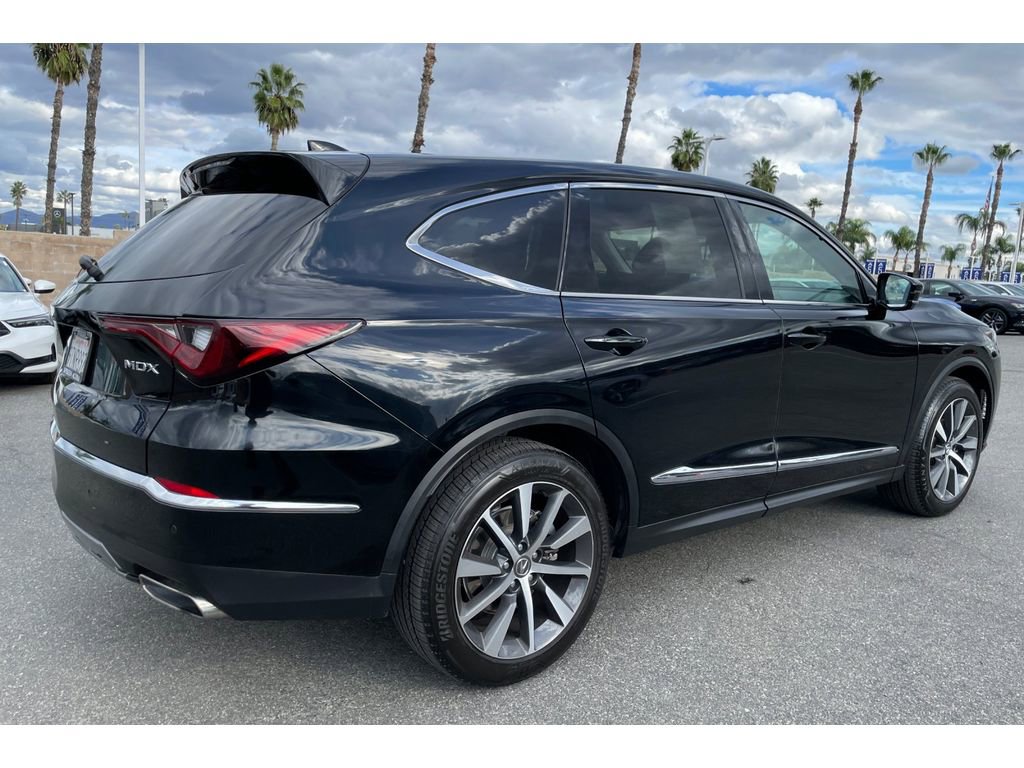 Certified 2025 Acura MDX FWD w/ Technology Package image 5