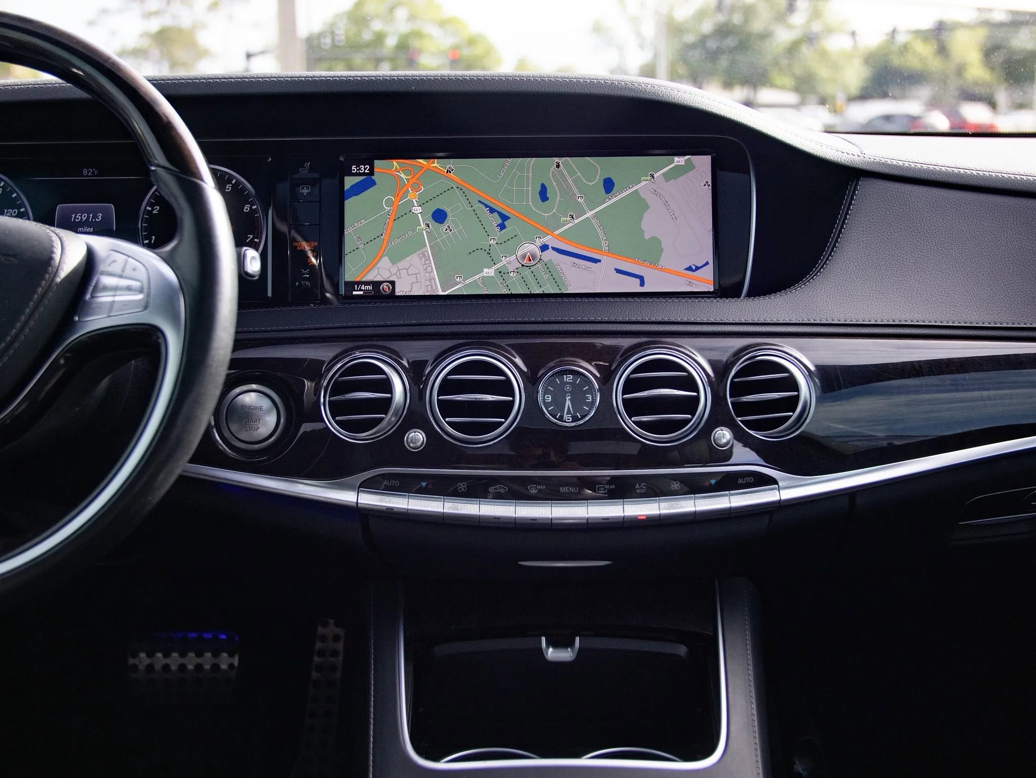 Used 2015 Mercedes-Benz S 550 Sedan image 42