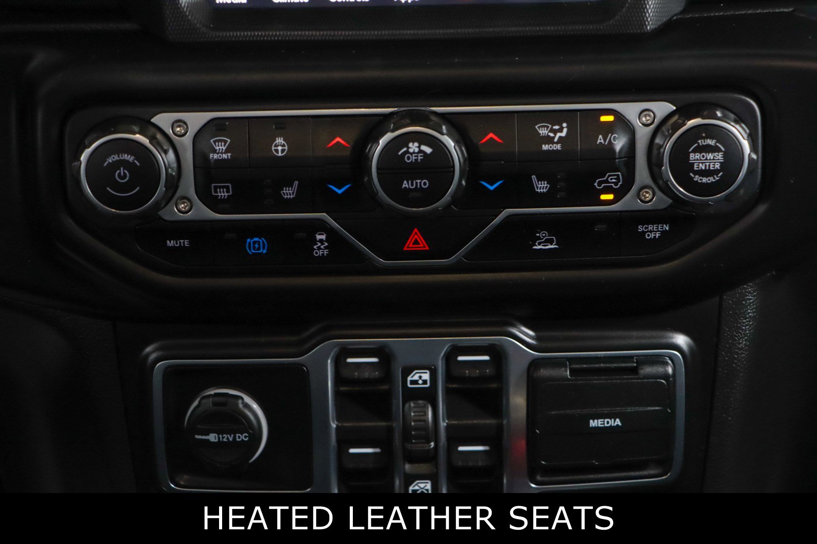 Used 2023 Jeep Wrangler Unlimited Sahara w/ Cold Weather Group AWD/4WD image 22