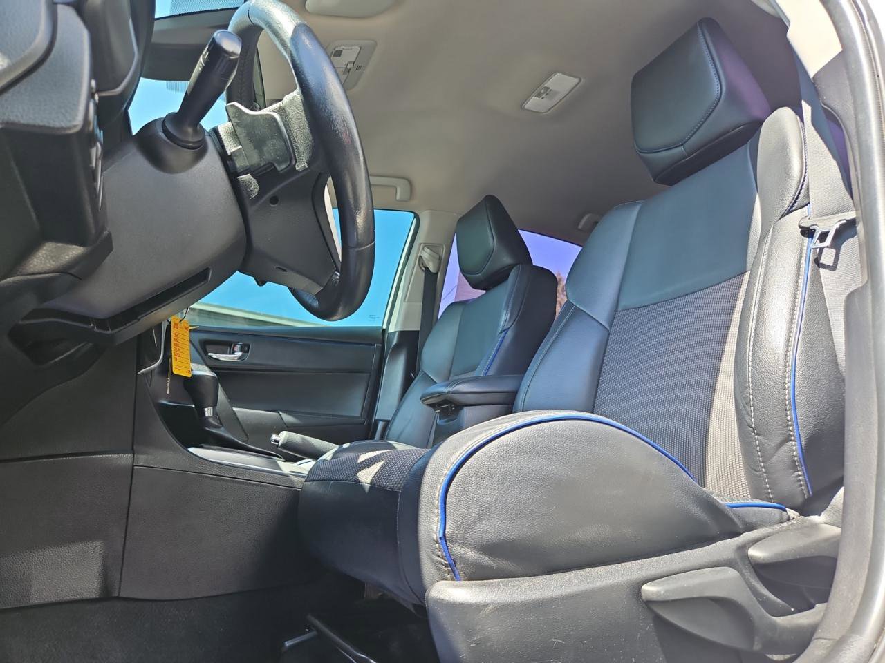 Used 2017 Toyota Corolla SE w/ Carpet Mat Package (TMS) FWD image 21