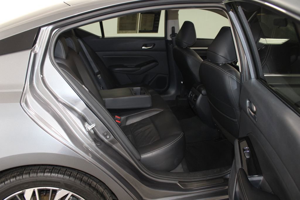 Used 2024 Nissan Altima 2.5 SL image 31