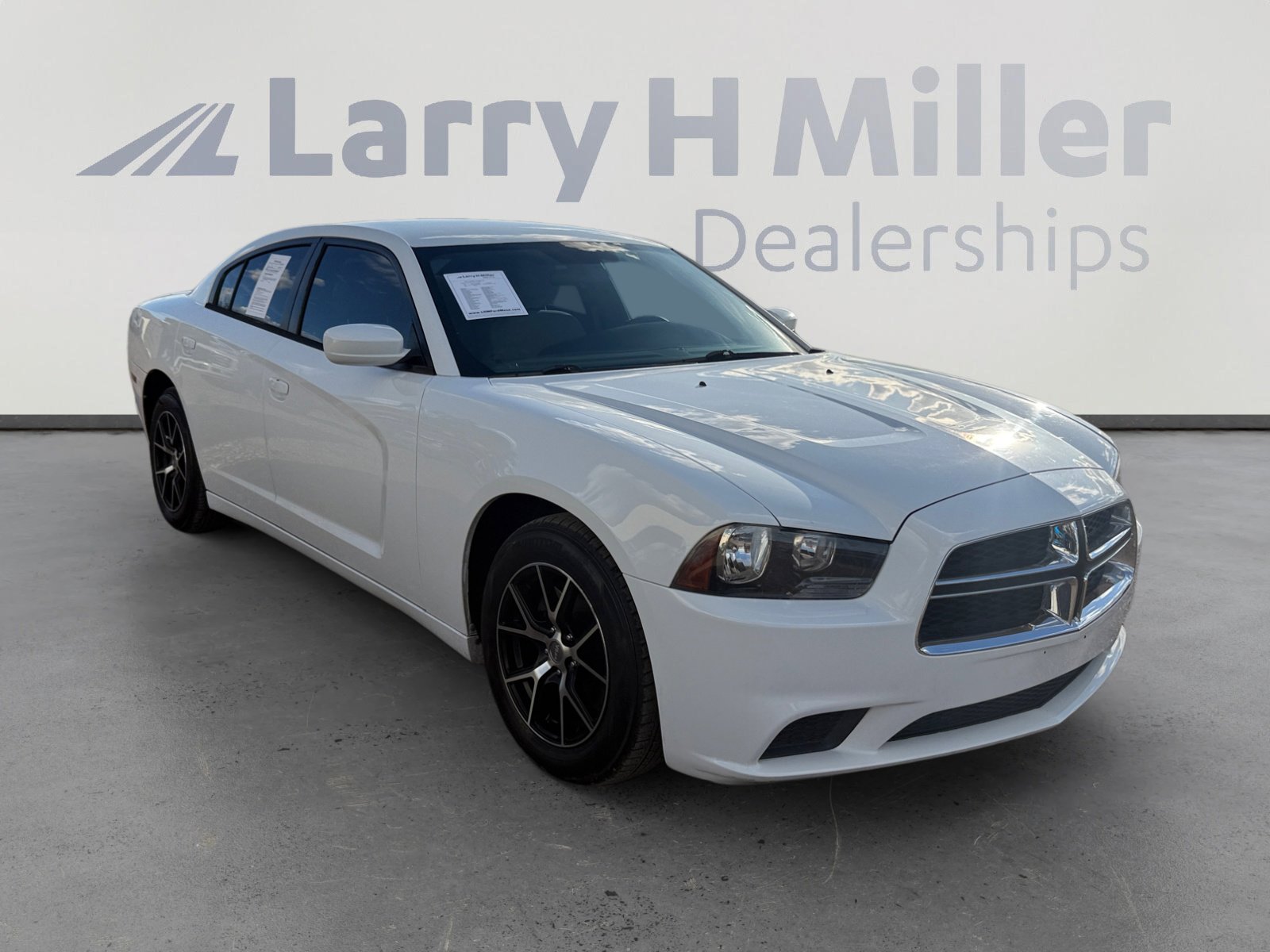 Used 2014 Dodge Charger SE image 7