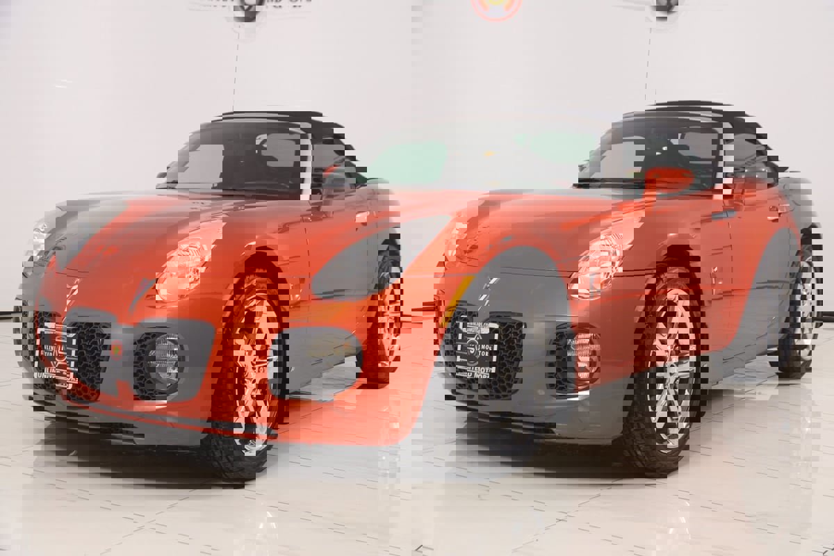 Used 2008 Pontiac Solstice GXP w/ Premium Package image 5