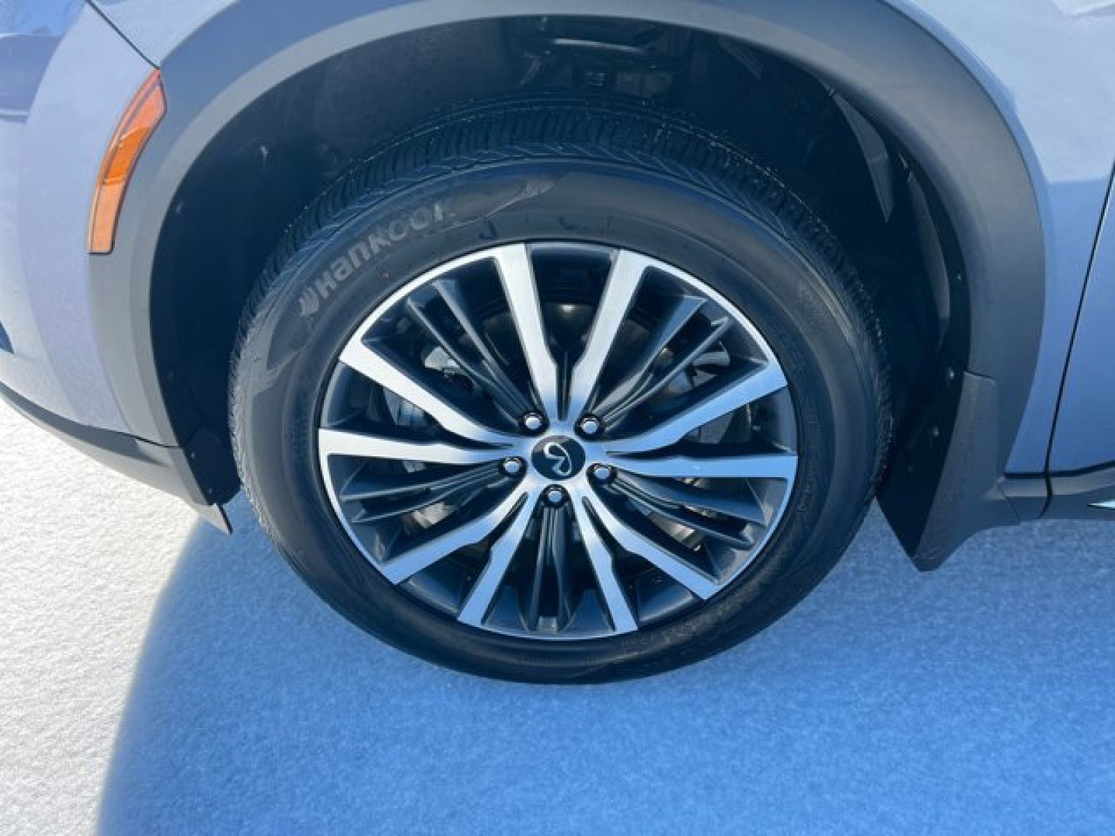 Certified 2025 INFINITI QX60 Sensory w/ Vision Package image 9