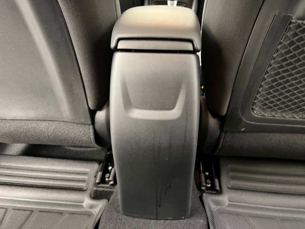 Used 2025 Hyundai Venue SE image 21