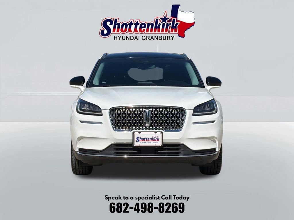 Used 2022 Lincoln Corsair FWD w/ Premium Package image 2
