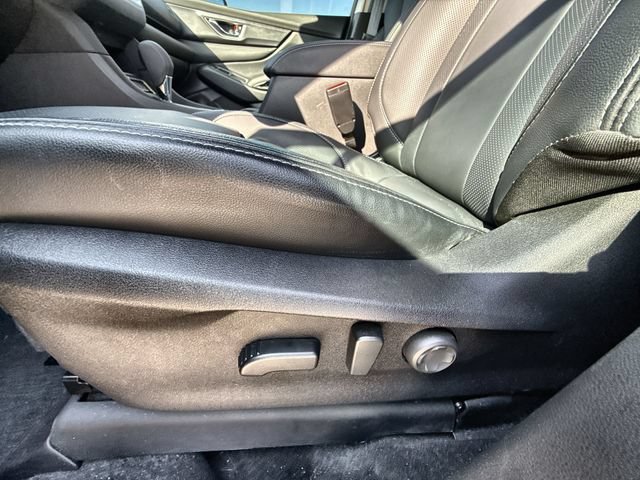 Used 2025 Subaru Ascent Limited AWD/4WD image 12