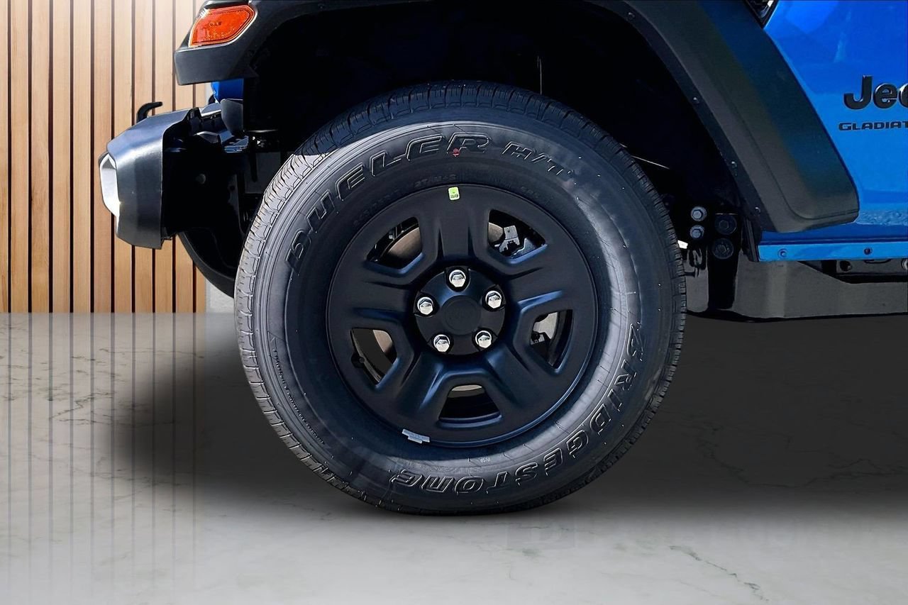 New 2026 Jeep Gladiator Sport AWD/4WD image 30