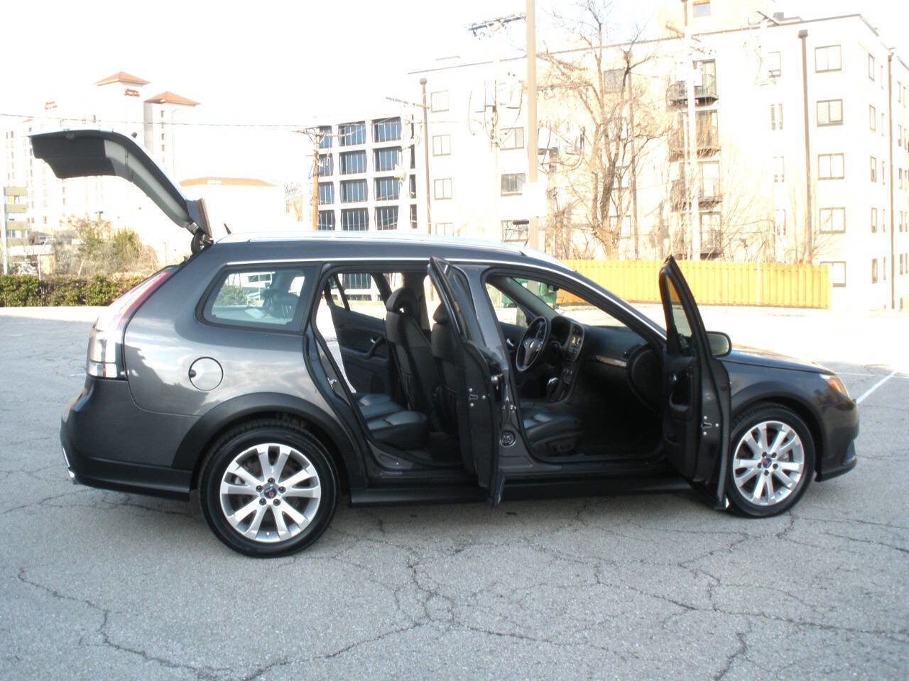 Used 2011 Saab 9-3 X image 19