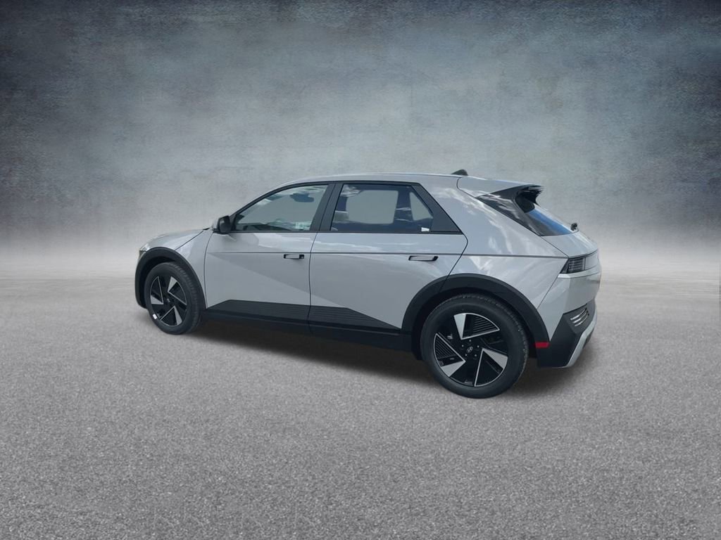 New 2025 Hyundai Ioniq 5 SE image 14