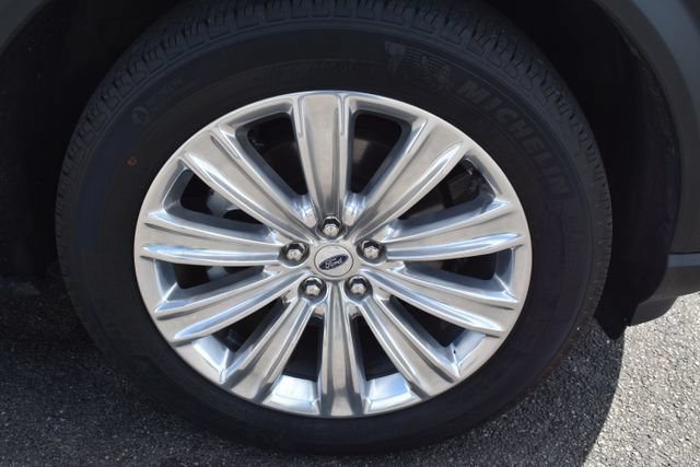 Used 2022 Ford Explorer Limited w/ Limited Technology Package AWD/4WD image 55