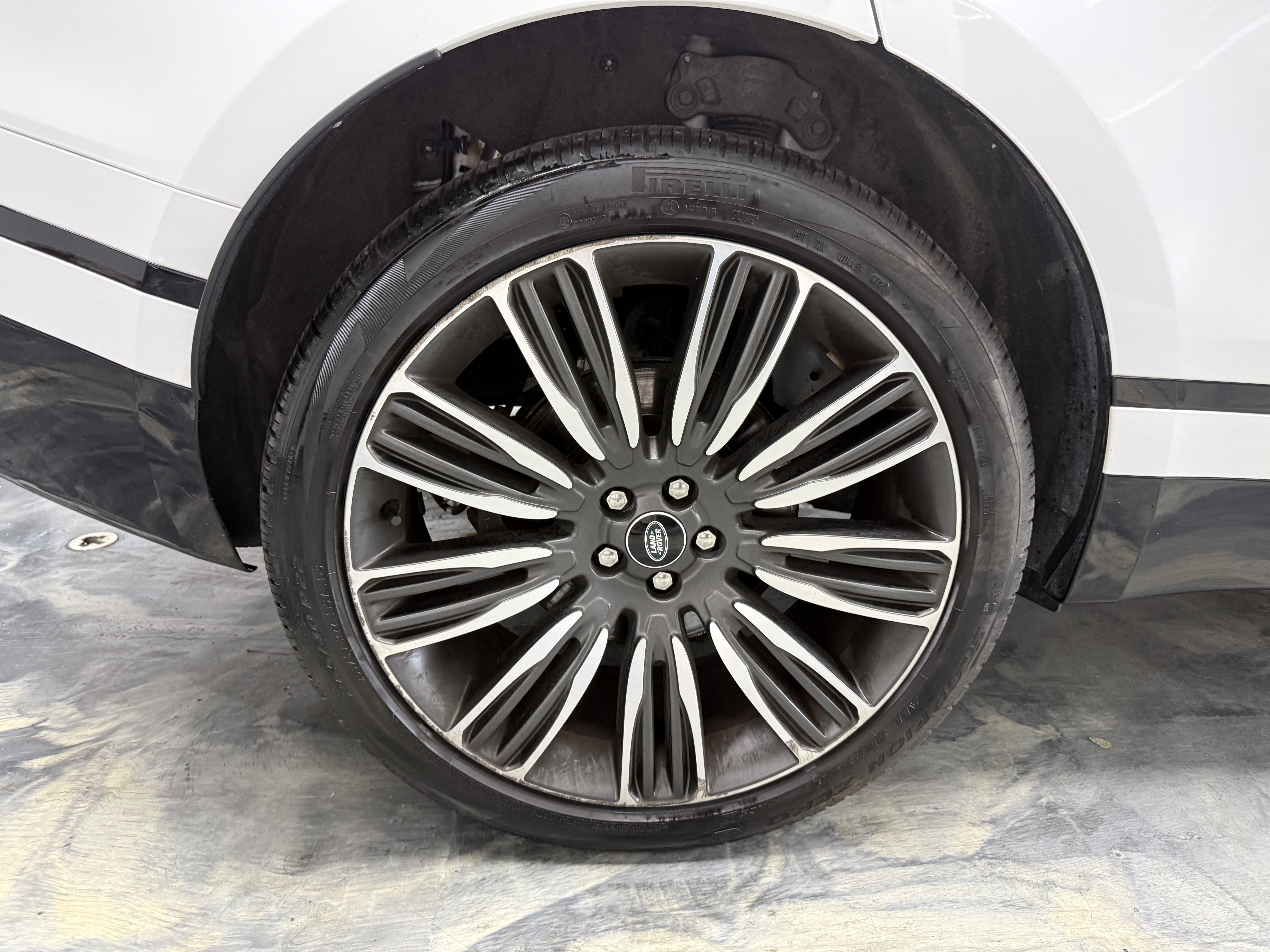 Used 2022 Land Rover Range Rover Velar R-Dynamic S AWD/4WD image 28