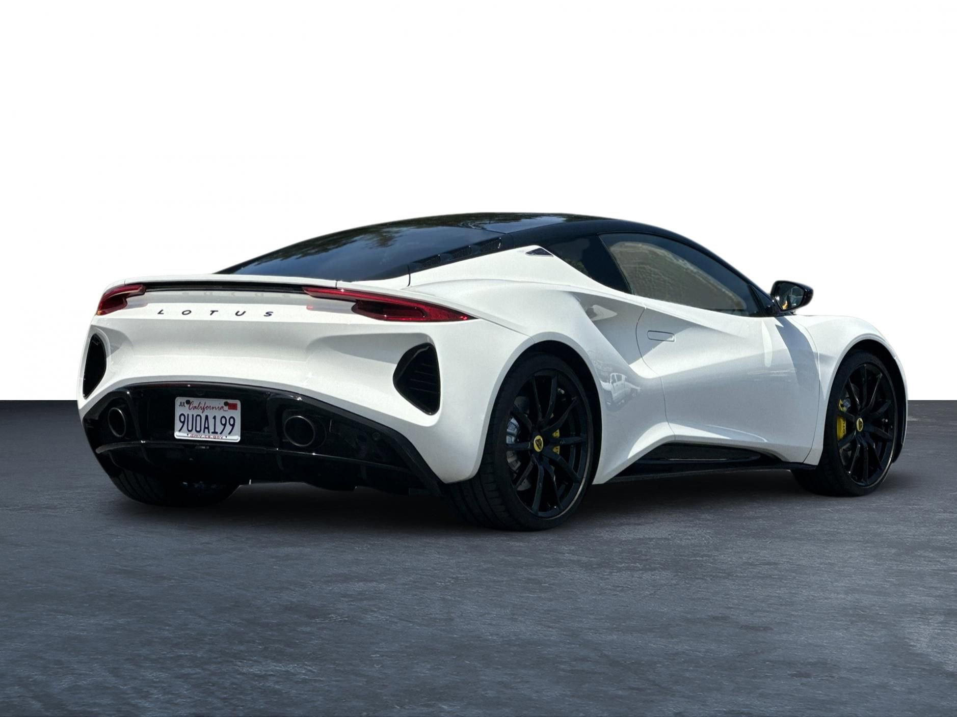 Used 2025 Lotus Emira RWD image 3