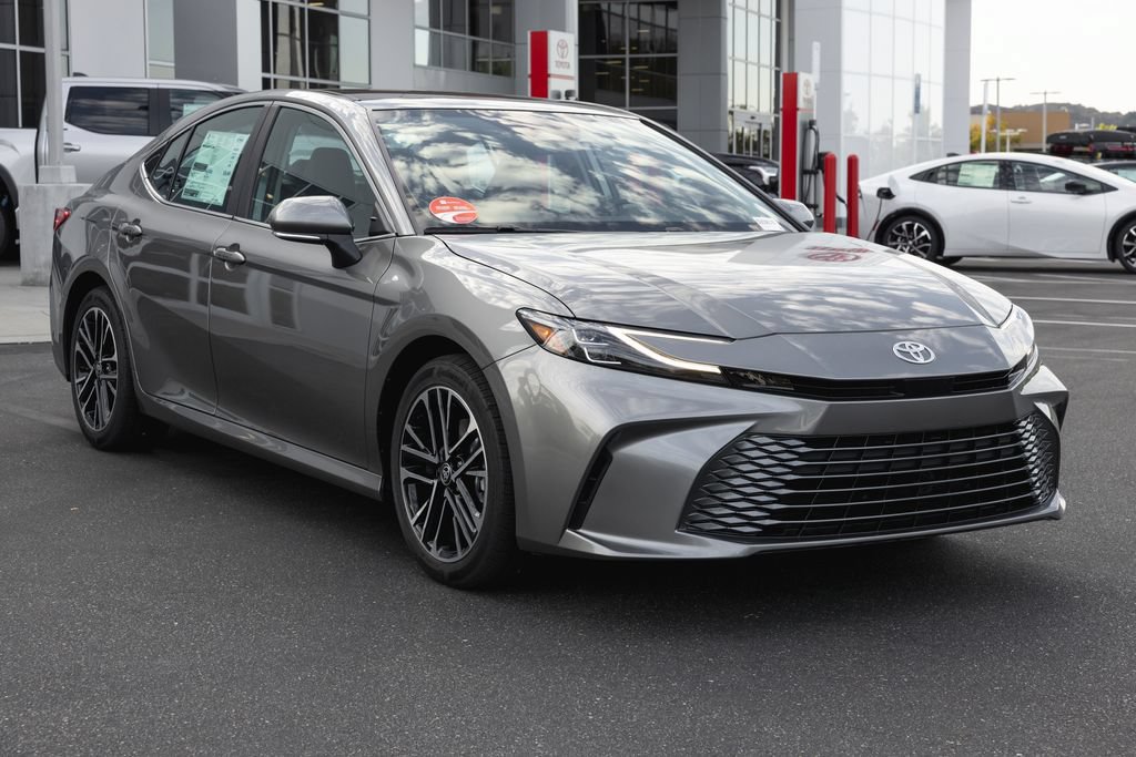 New 2026 Toyota Camry XLE w/ Premium Package FWD image 3