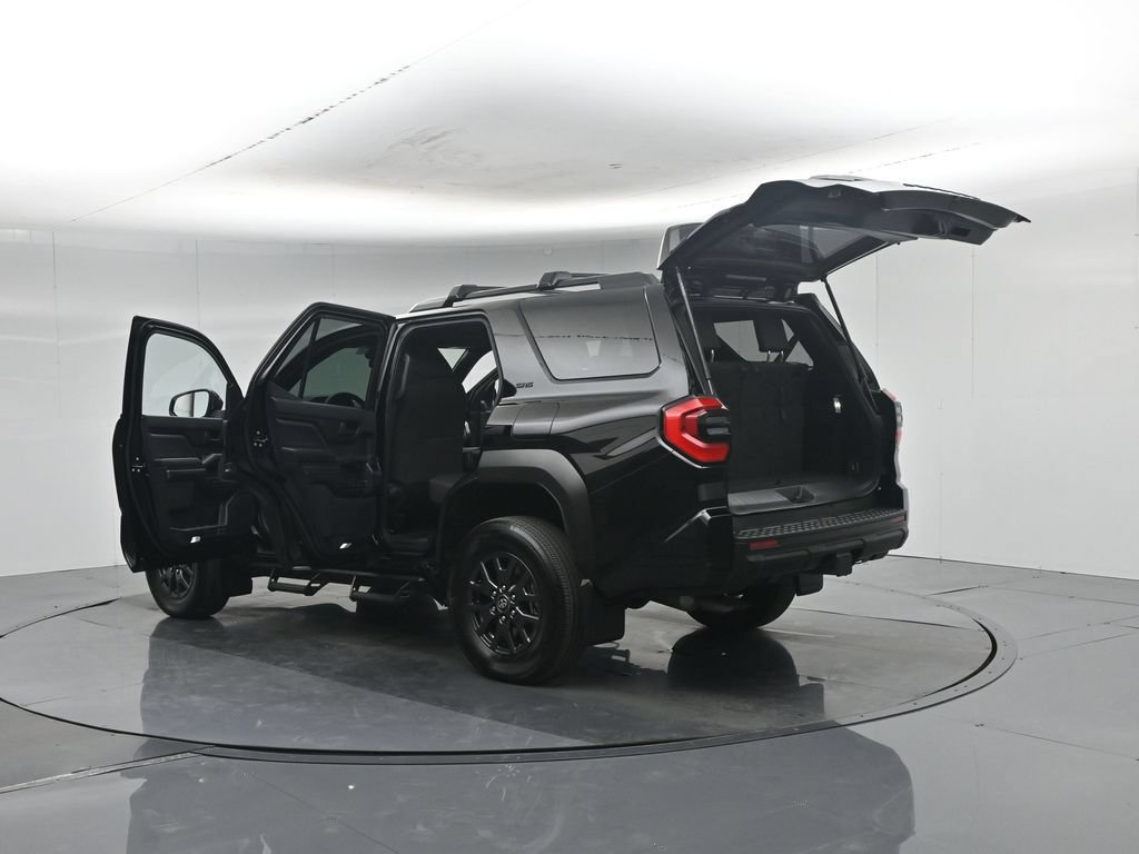 Used 2025 Toyota 4Runner SR5 AWD/4WD image 38
