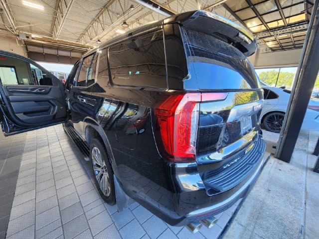 Used 2023 GMC Yukon Denali w/ Denali Reserve Package AWD/4WD image 6