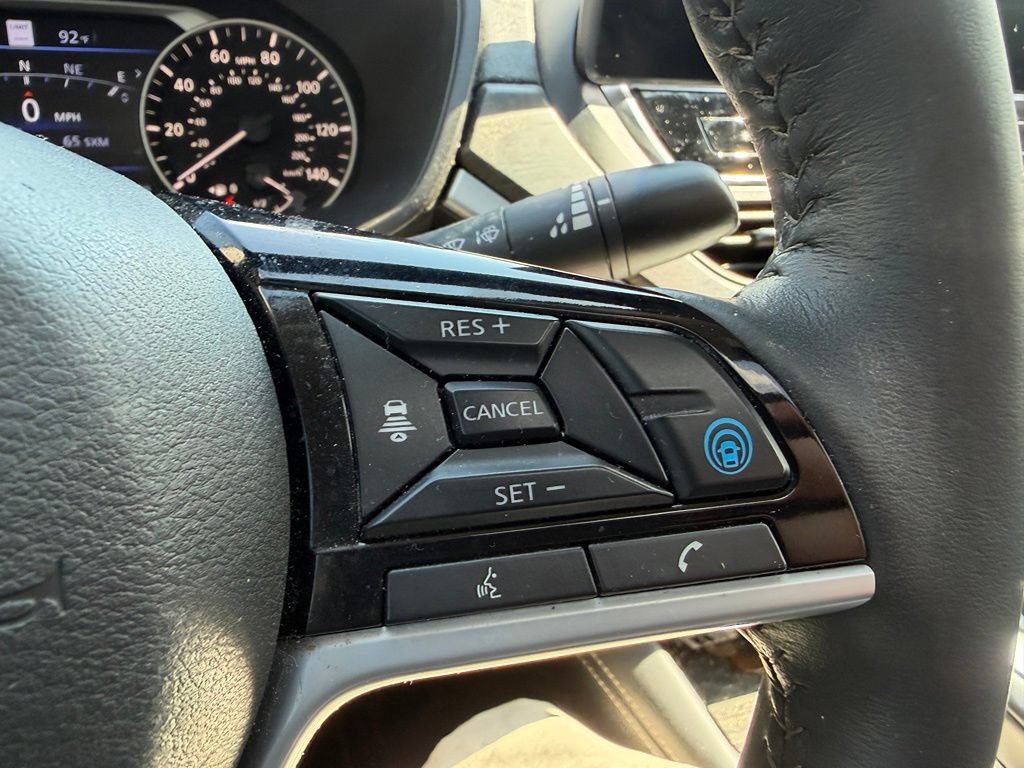 Used 2025 Nissan Altima 2.5 SL FWD image 18