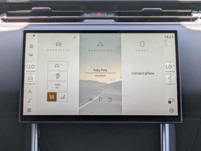 New 2025 Land Rover Range Rover SE image 12