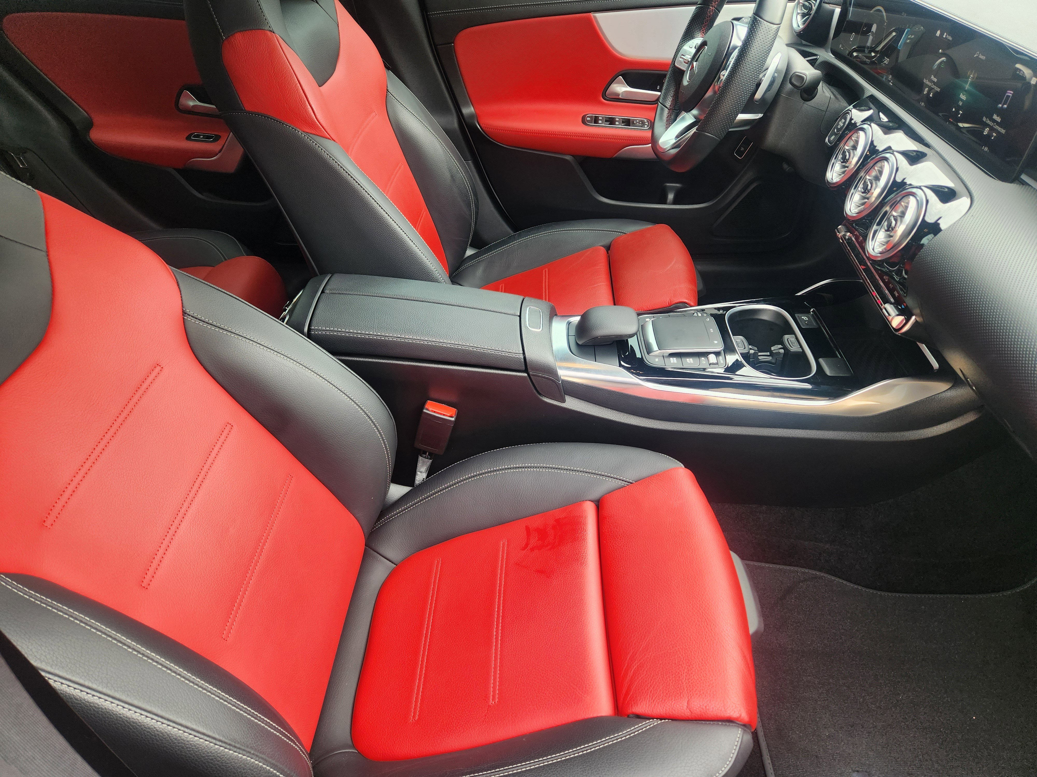 Certified 2023 Mercedes-Benz CLA 35 AMG 4MATIC image 15