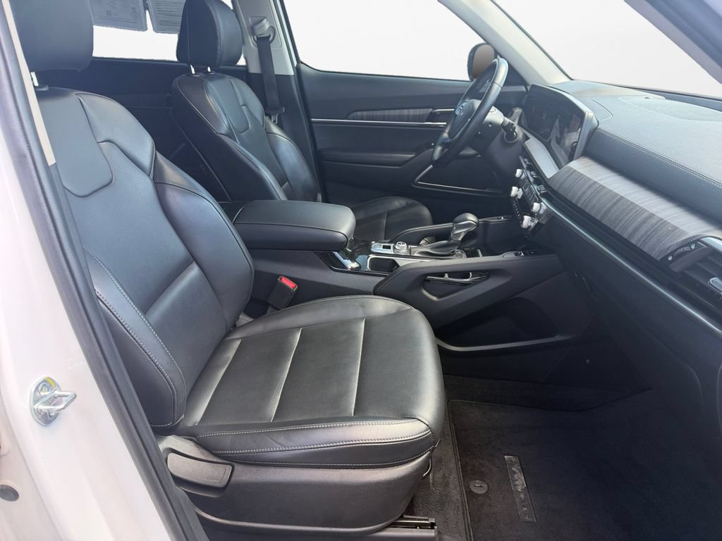 Used 2024 Kia Telluride EX AWD/4WD image 10