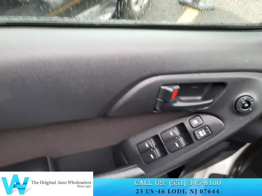 Used 2012 Kia Forte EX image 10