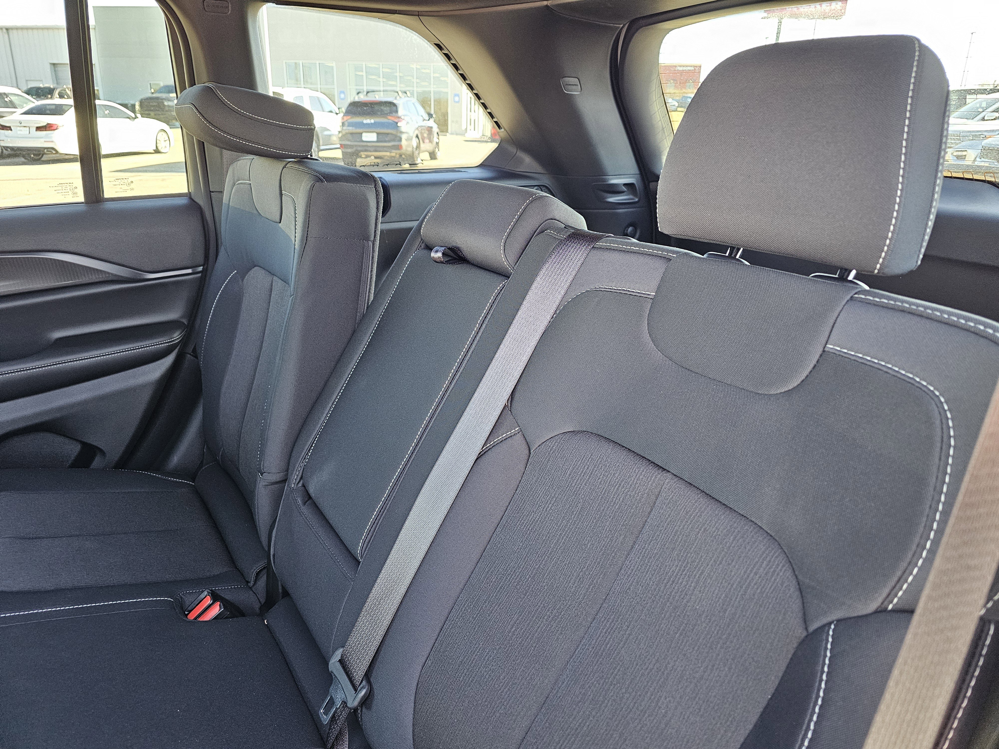 New 2024 Jeep Grand Cherokee Laredo X w/ Luxury Tech Group I image 33