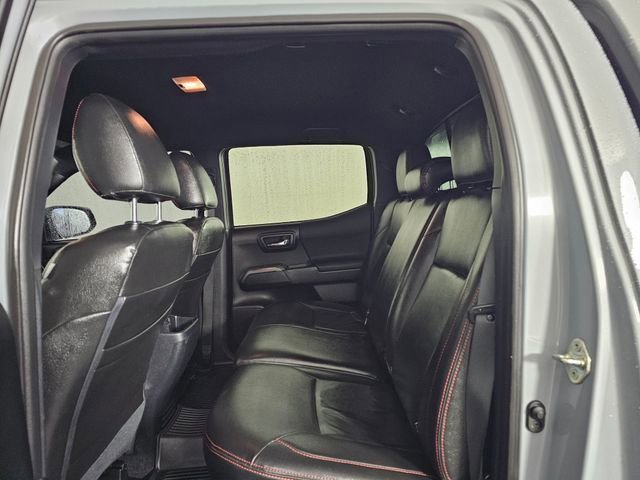Used 2018 Toyota Tacoma TRD Off-Road w/ Technology Package image 22