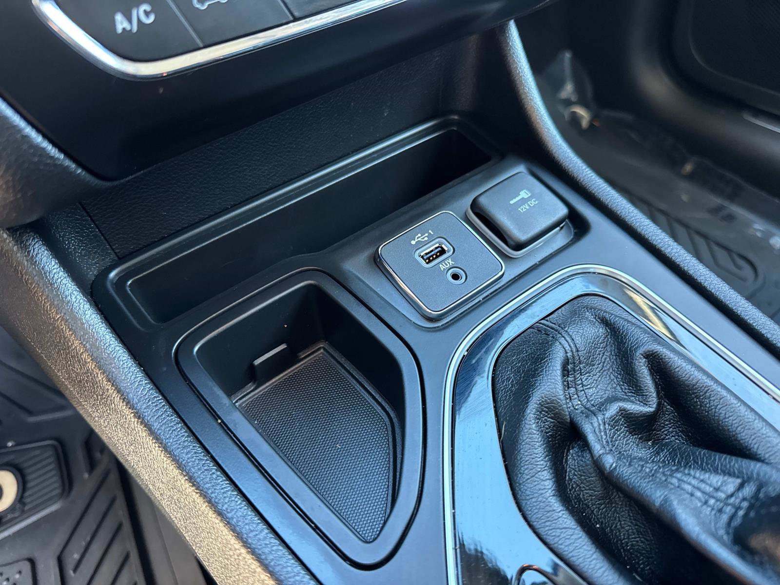 Certified 2021 Jeep Cherokee Limited w/ Elite Package image 26