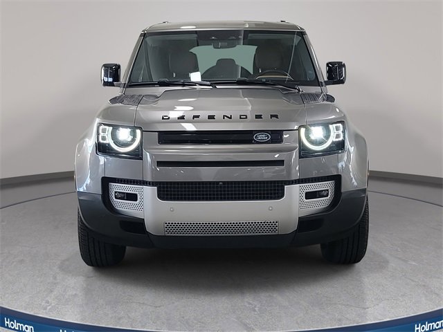 Used 2024 Land Rover Defender 110 S image 4