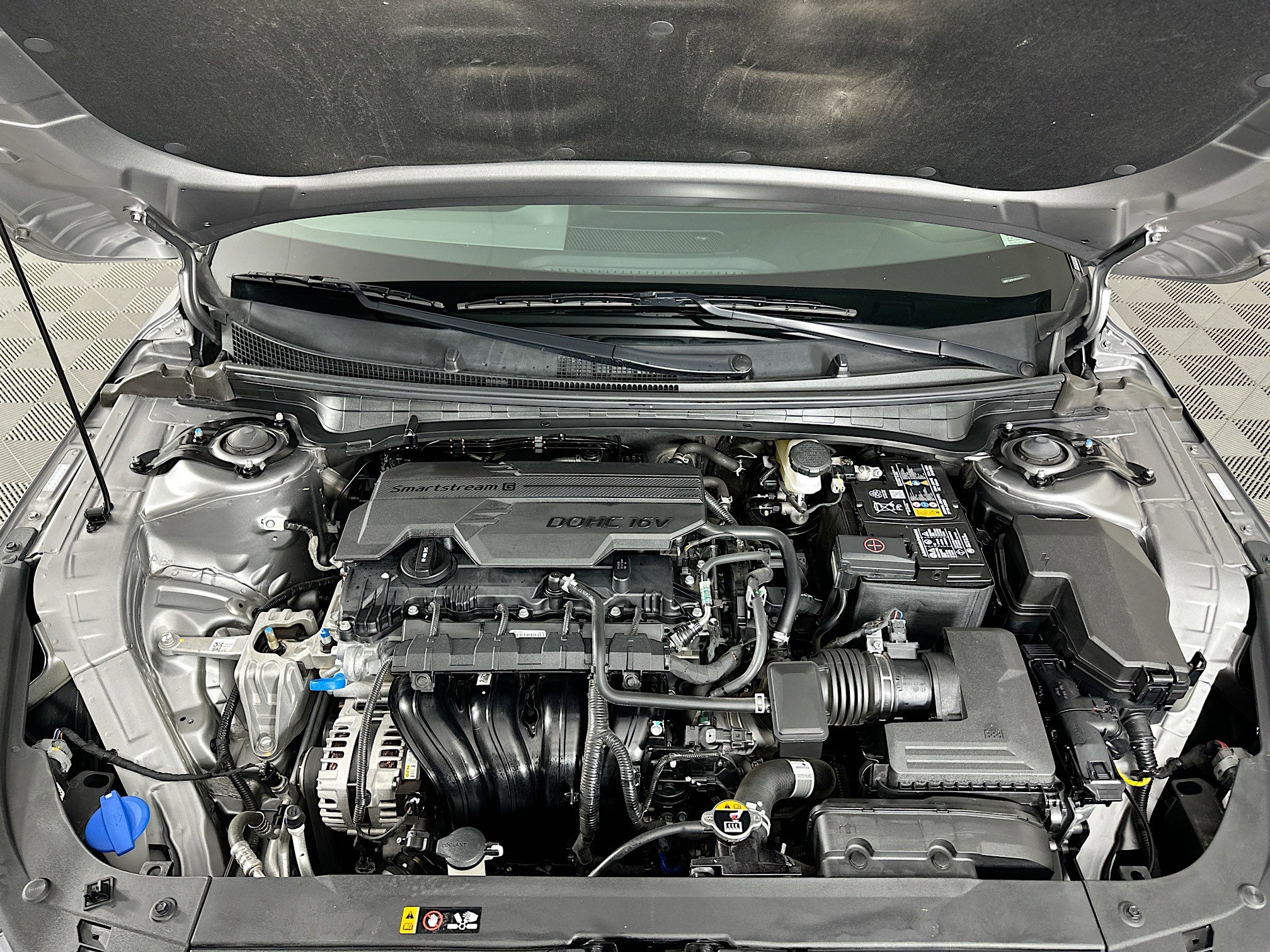 Used 2025 Kia K4 LXS image 32