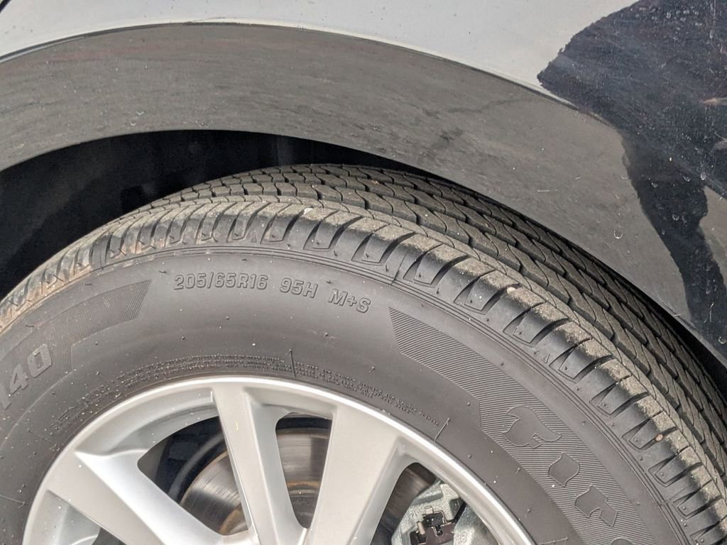 Used 2025 Toyota Camry LE image 29