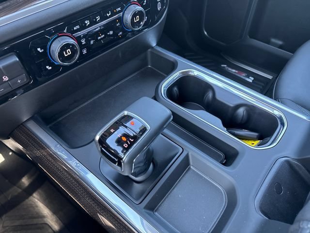 Certified 2025 Chevrolet Silverado 1500 RST AWD/4WD image 21