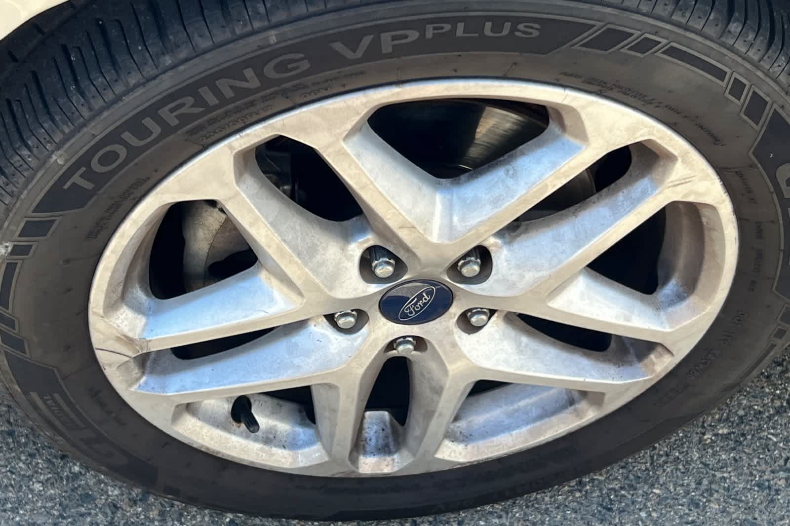 Used 2016 Ford Fusion SE FWD image 10